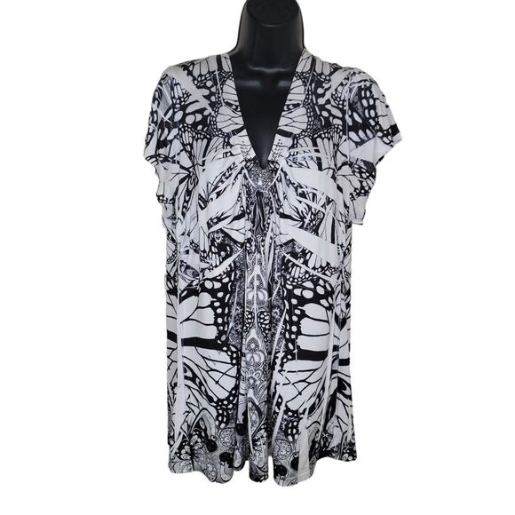 Unity World Wear Bohemian Sublimation Butterfly Print Top Size 2x - Picture 1 of 6